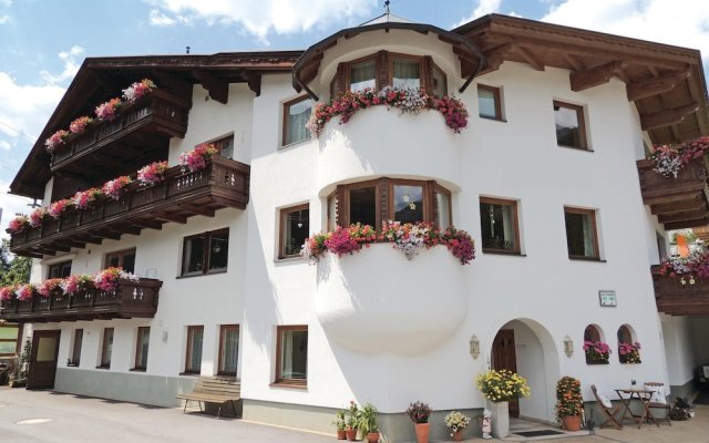 Awesome Apartment in St. Anton With 1 Bedrooms