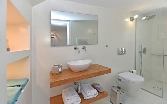 Tinos Blend Suites