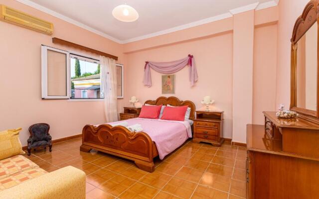 Dimitra House - Corfiot country side getaway