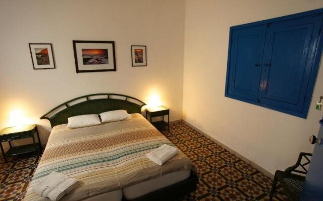 Sol y Mar Surf Camp