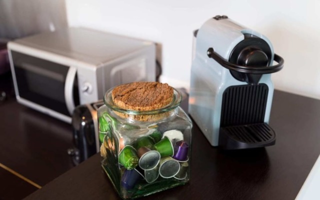 Cozy Apt Near Côte des Basques w/ Parking!