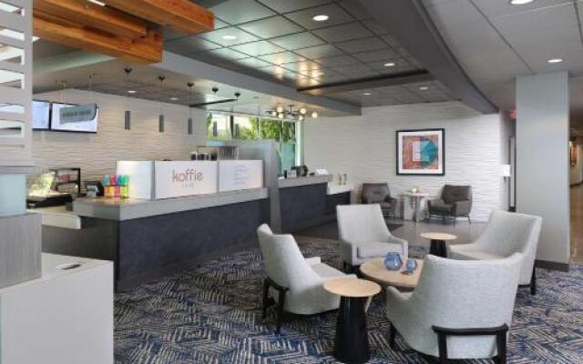 Tulyp, Tapestry Collection by Hilton
