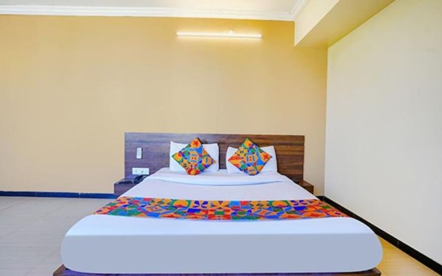 Fabhotel Peaceful Stay
