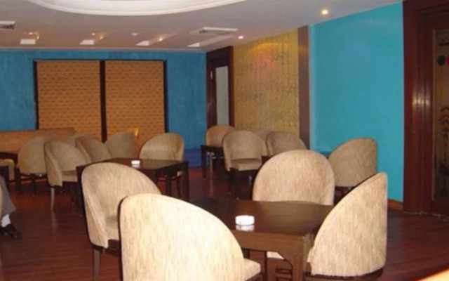 Hotel Raj Continental
