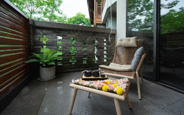 Yueyin Chongqing Courtyard