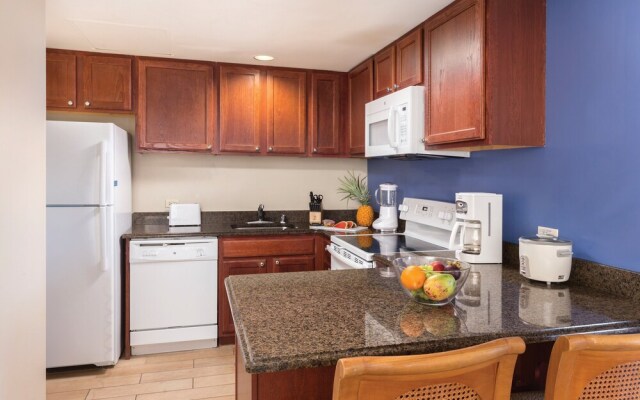 Royal Sea Cliff Condo