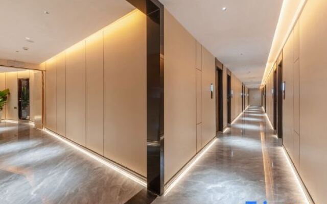 Yixin Design Hotel (Dongguan Liaobu Wanrun Plaza)