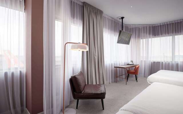 Corendon Amsterdam Schiphol Airport, a Tribute Portfolio Hotel