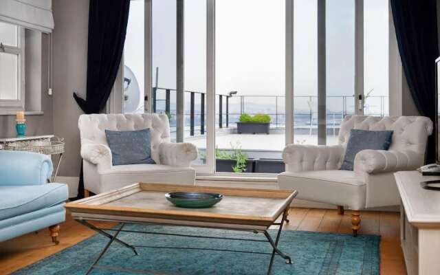 1 Bedroom Apartment w Kitchen