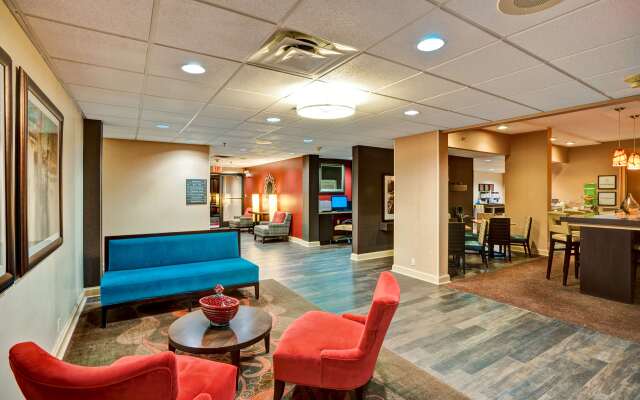Hampton Inn Fairmont