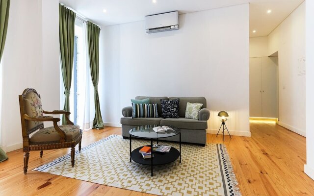 ALTIDO Modern classic 1-bed Apt w/ balcony, nearby Avenida da Liberdade