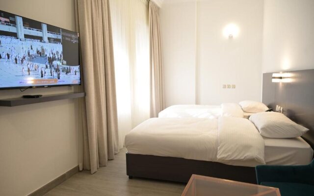 Garden City Hotel