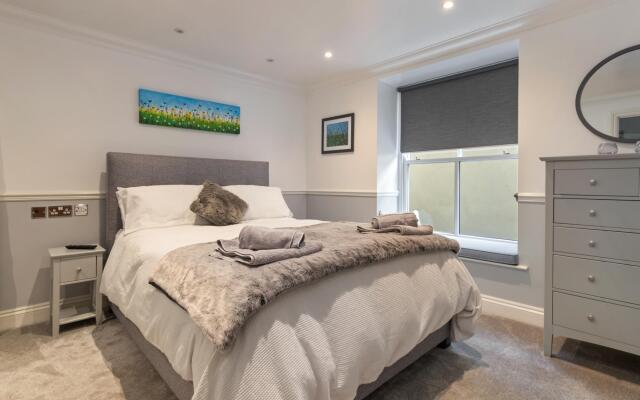 3 South Beach Court - Cosy Seafront Apartment