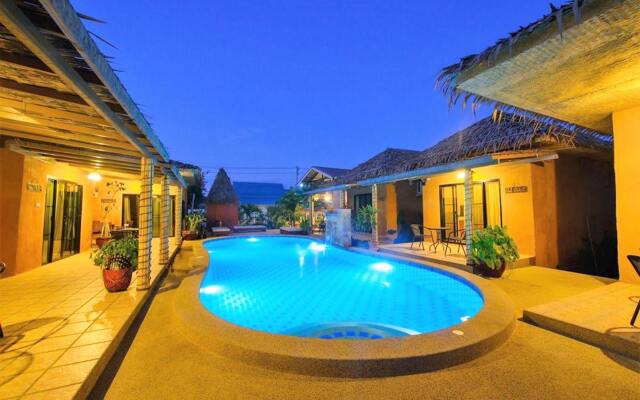 Panisara Pool Villa Huahin