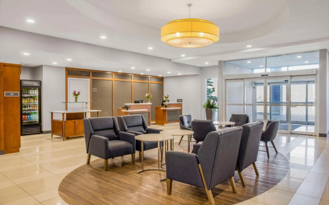 Homewood Suites by Hilton Winnipeg Airport-Polo Park, MB