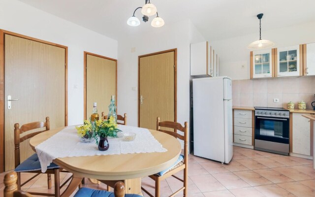Awesome Home in Pula With 4 Bedrooms and Wifi