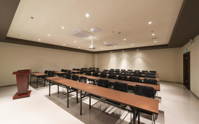 Hi Inn Suzhou Railway Station North Square