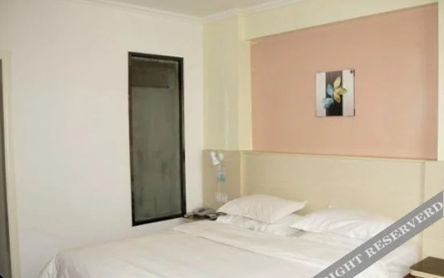 Super 8 Pingliang Xi Men Kou