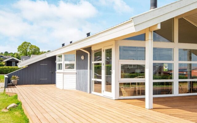 8 Person Holiday Home in Sjolund-by Traum