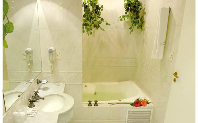 Sarmiento Palace Hotel