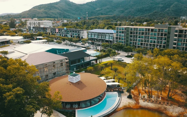 Oceanstone Phuket by Holy Cow 704