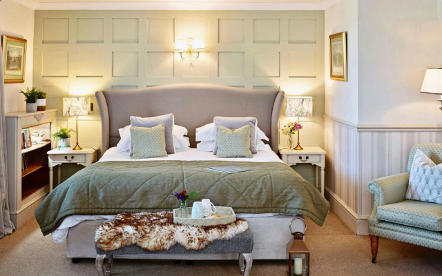 Burleigh Court Cotswols