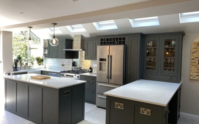 Family 4-bed House & Secluded Garden - Wimbledon