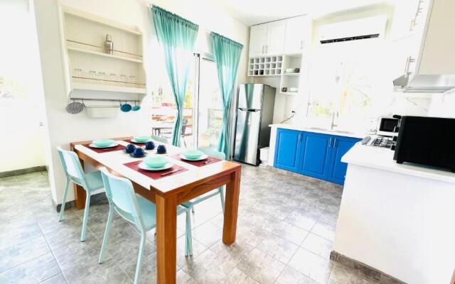 Private Rooftop Patio 2 Bedroom Apartment