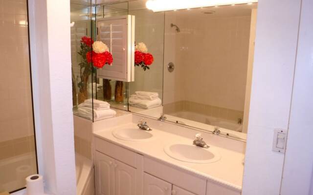 Waterside Inn on the Beach