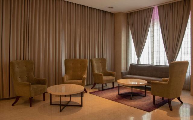 Mercure Hyderabad KCP Hotel