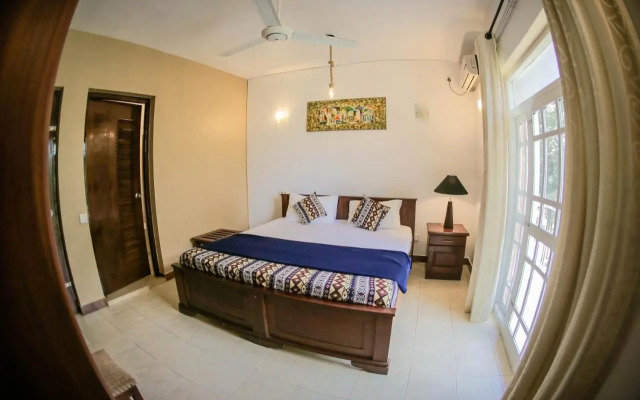 Mutton Button Kandy Holiday Bungalow
