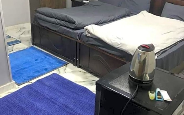 Panoramic pyramids Hills inn