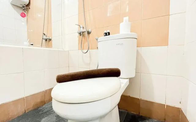 Cozy 2Br At Apartment Bassura City