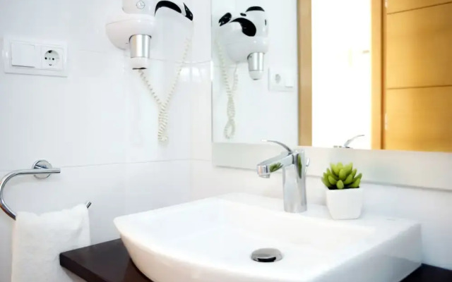 Apartamentos Sabinas El Pilar