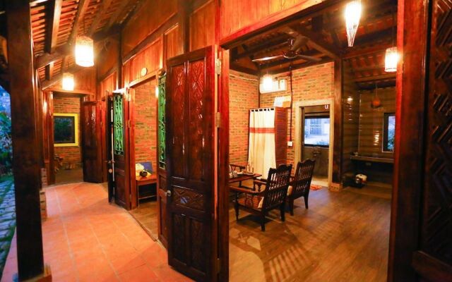 Bis House