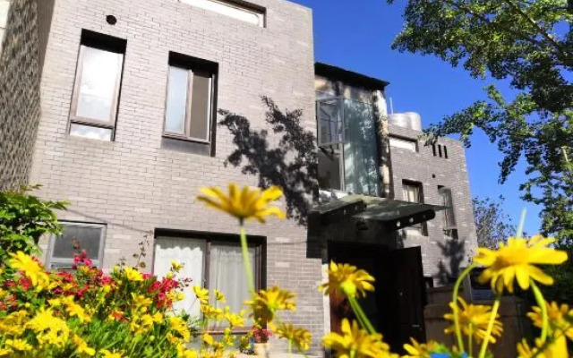 Dali Guibird Seaview Villa