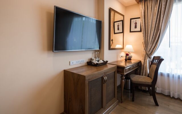 Peak Nimman Prestige Hotel