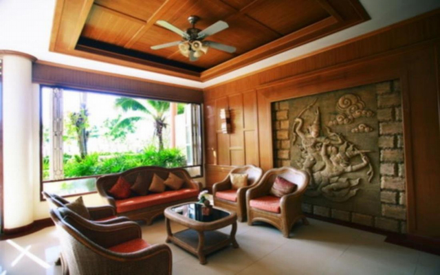 Lanta Casuarina Beach Resort