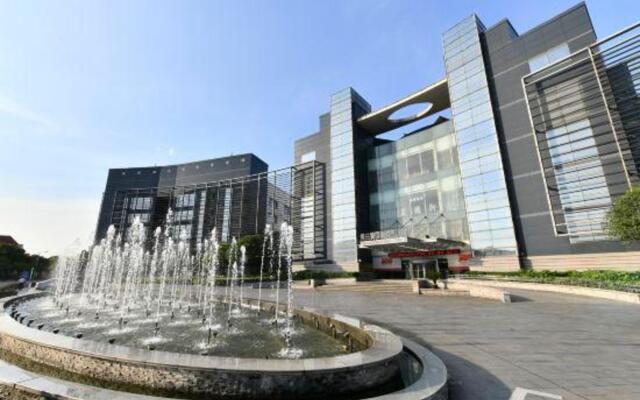 Lake Malaren International Convention Center Hotel