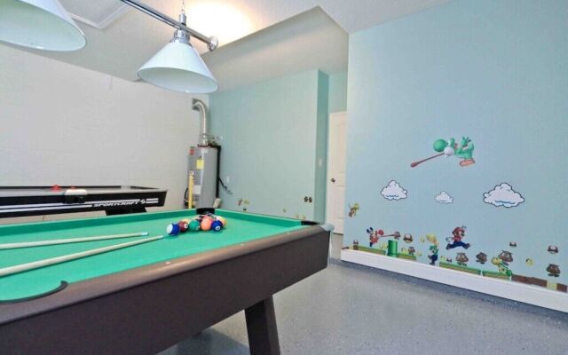 5361 Oakbourne Avenue 6 Bedroom Home