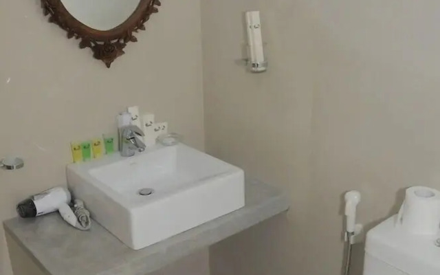 Scarlet White Resort