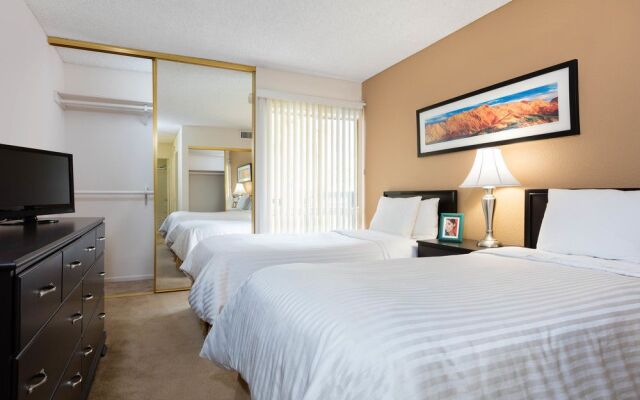 Oakwood at Toluca Hills Apartments by Avalon