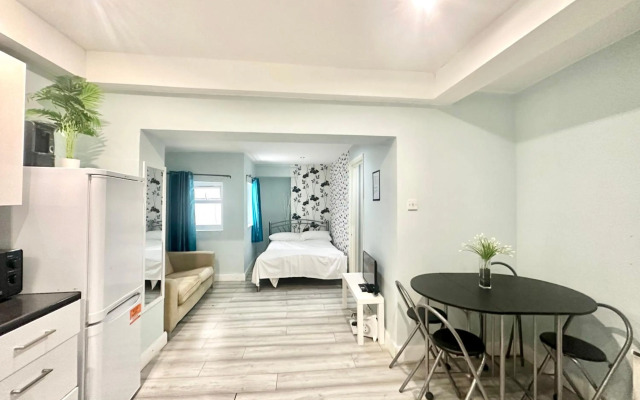 Chaltons Guest House