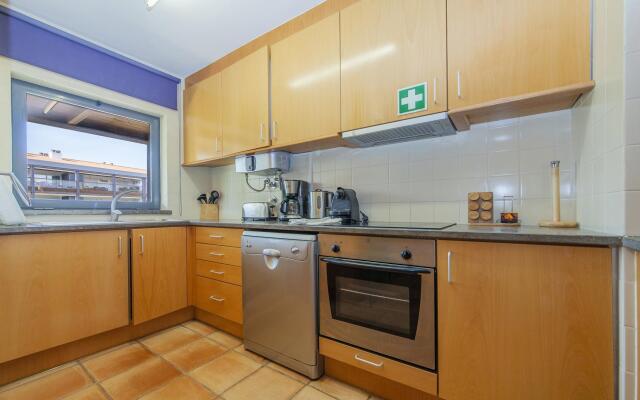 B39 - Marina Hill Apartment