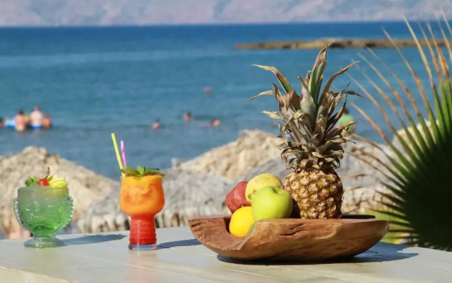 Maria Beach Hotel