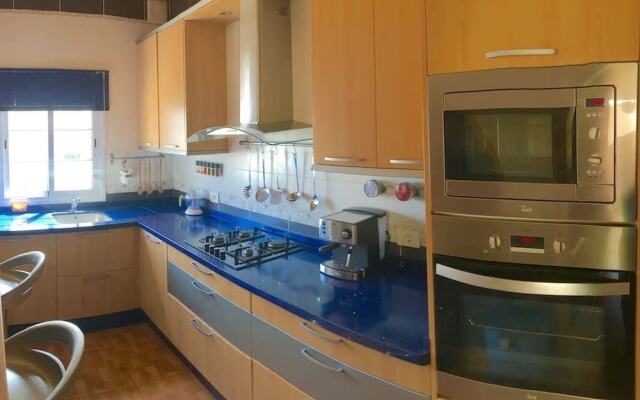 Villa Blanca Complet House