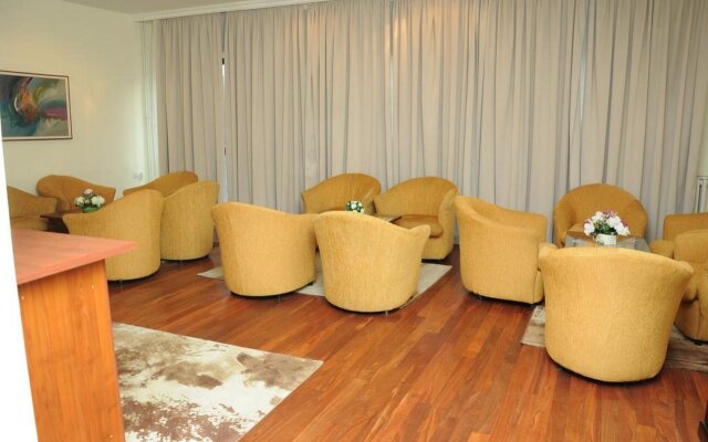Epinal Hotel Shirok Sokak
