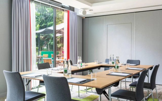Courtyard by Marriott Paris Saint Denis