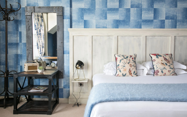 White Lion Tenterden