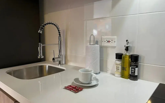 w Warm Modern Loft in the Heart of Bogot